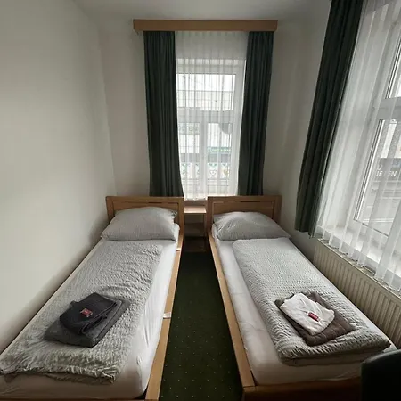 Mariazellerhof 107 * Sankt Poelten