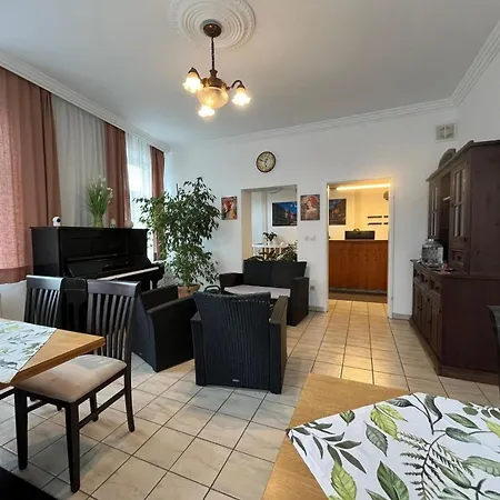 Mariazellerhof 107 * Sankt Poelten